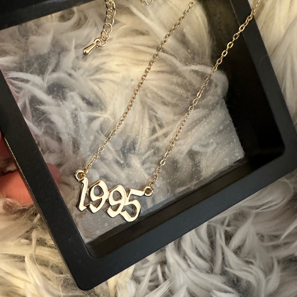 🏆 1995 STAINLESS STEEL NECKLACE! 🏆